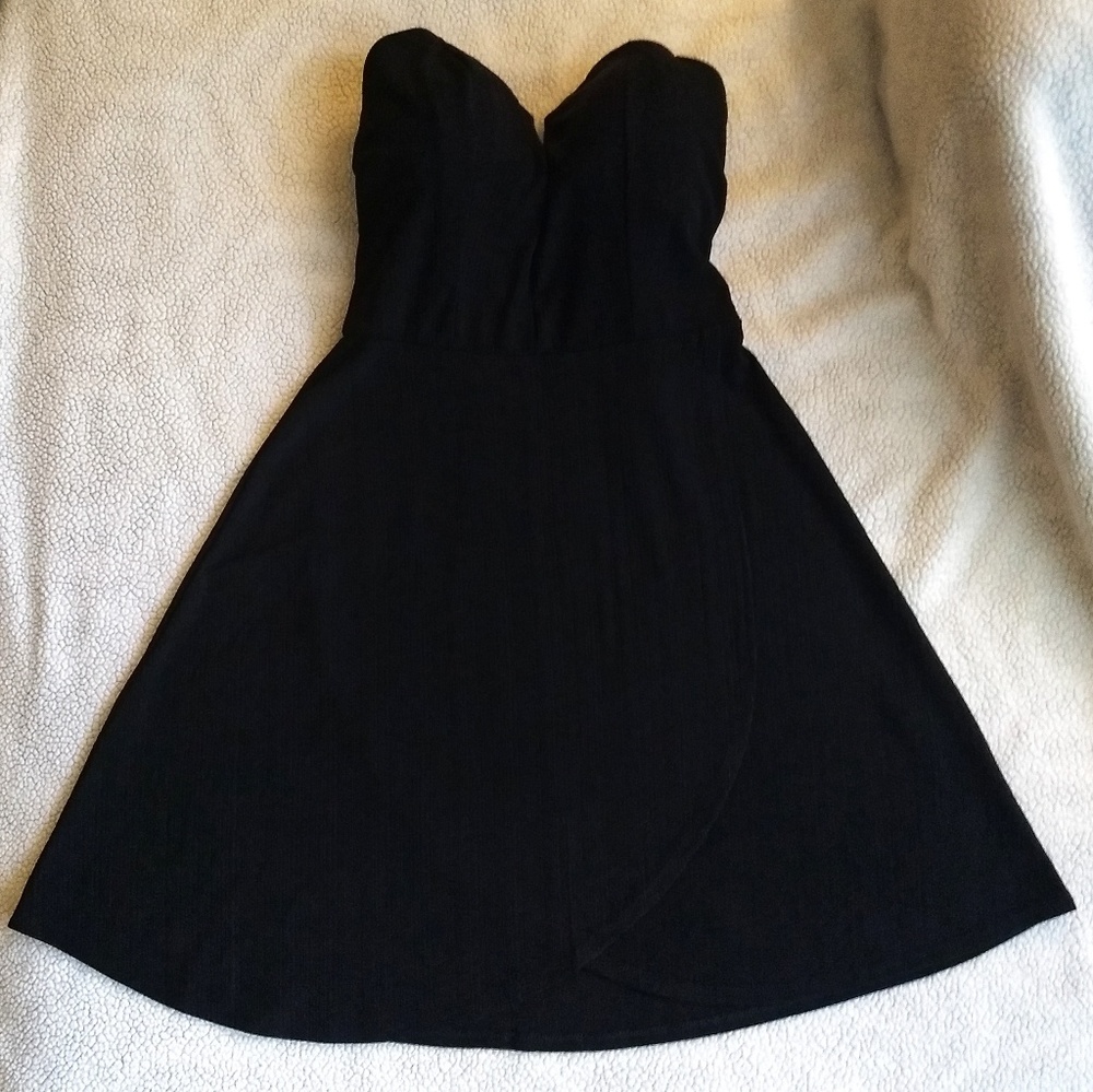 Candie's® Strapless Petal Hem Dress NWT - Picture 2 of 5